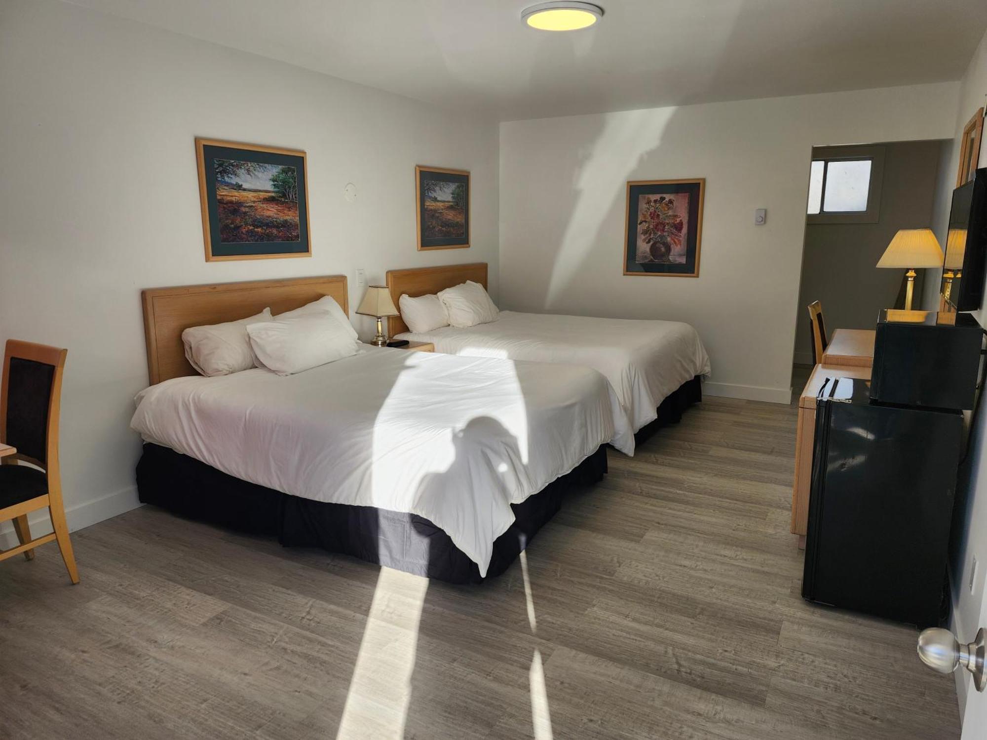 Cache Creek Inn Buitenkant foto